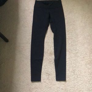 Low rise lululemon wunder unders